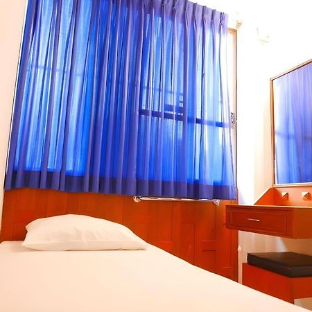 New Siam Guest House Bangkok Exterior photo